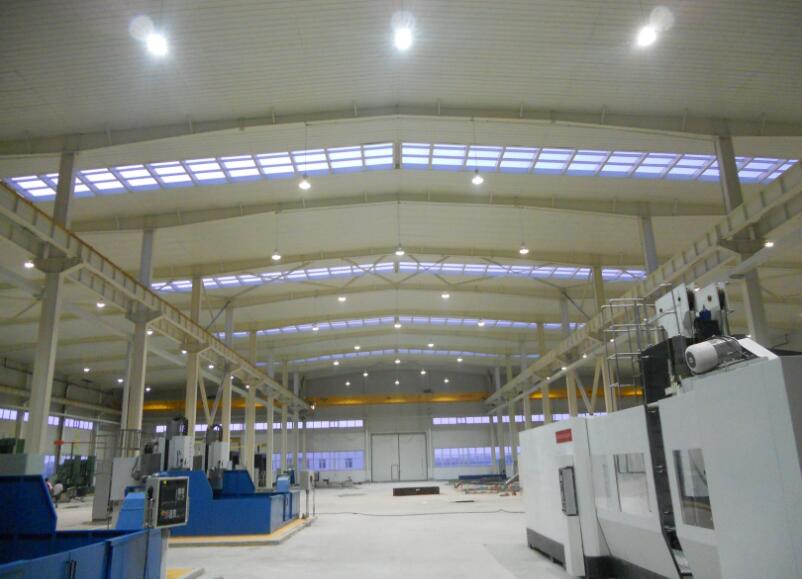 Algunos consejos para elegir luces LED altas de la bahía