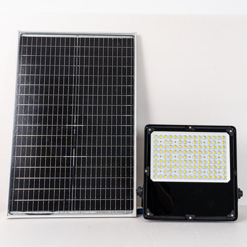 Luz de inundación LED solar de 50 W